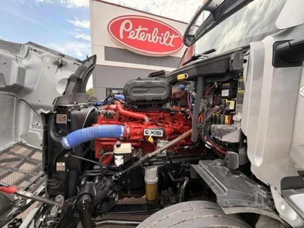 2022 Peterbilt 579 in St. George, UT — photo 20