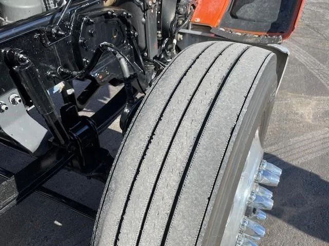 2023 Peterbilt 389 - image 7