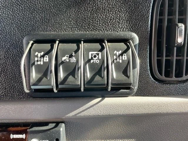 2023 Peterbilt 389 in Lima, OH — photo 15