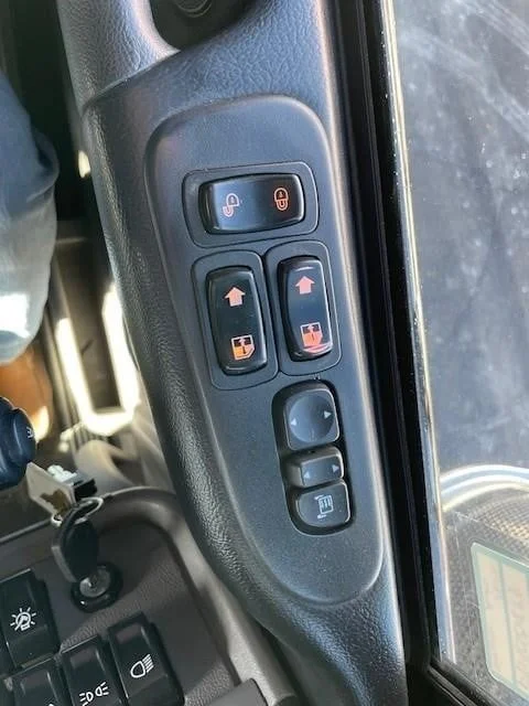 2023 Peterbilt 389 in Lima, OH — photo 14