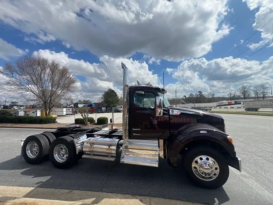 2027 Kenworth T880 in Port Wentworth, GA — photo 14