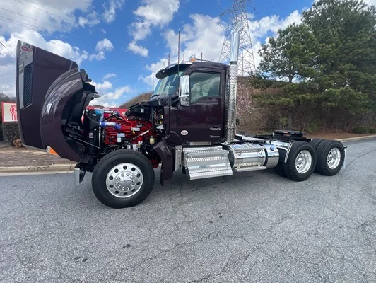 2027 Kenworth T880 in Port Wentworth, GA — photo 7