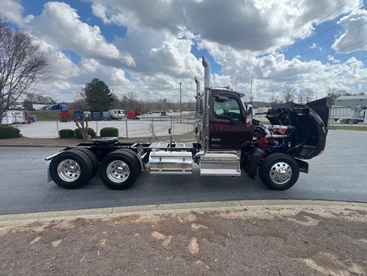 2027 Kenworth T880 in Port Wentworth, GA — photo 10