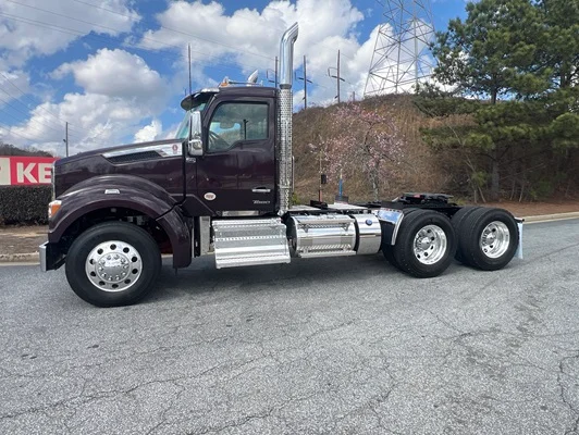 2027 Kenworth T880 in Port Wentworth, GA — photo 12