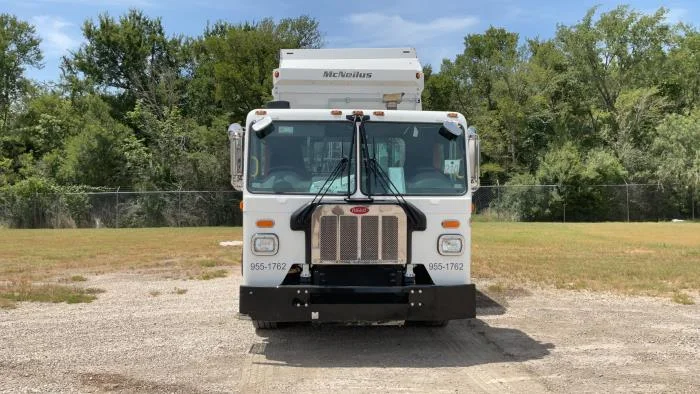 2024 Peterbilt 520 in Houston, TX — photo 3