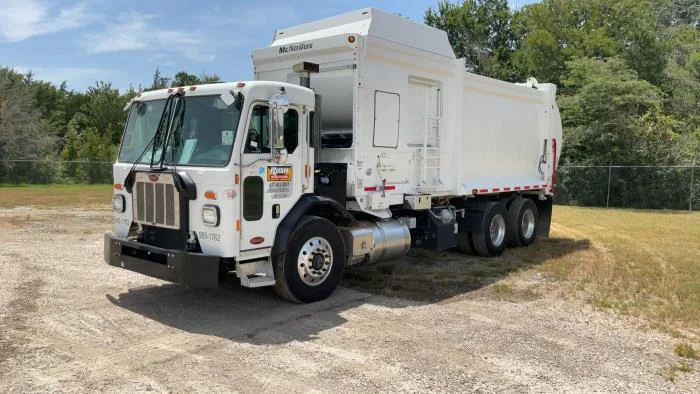 2024 Peterbilt 520 in Houston, TX — photo 2