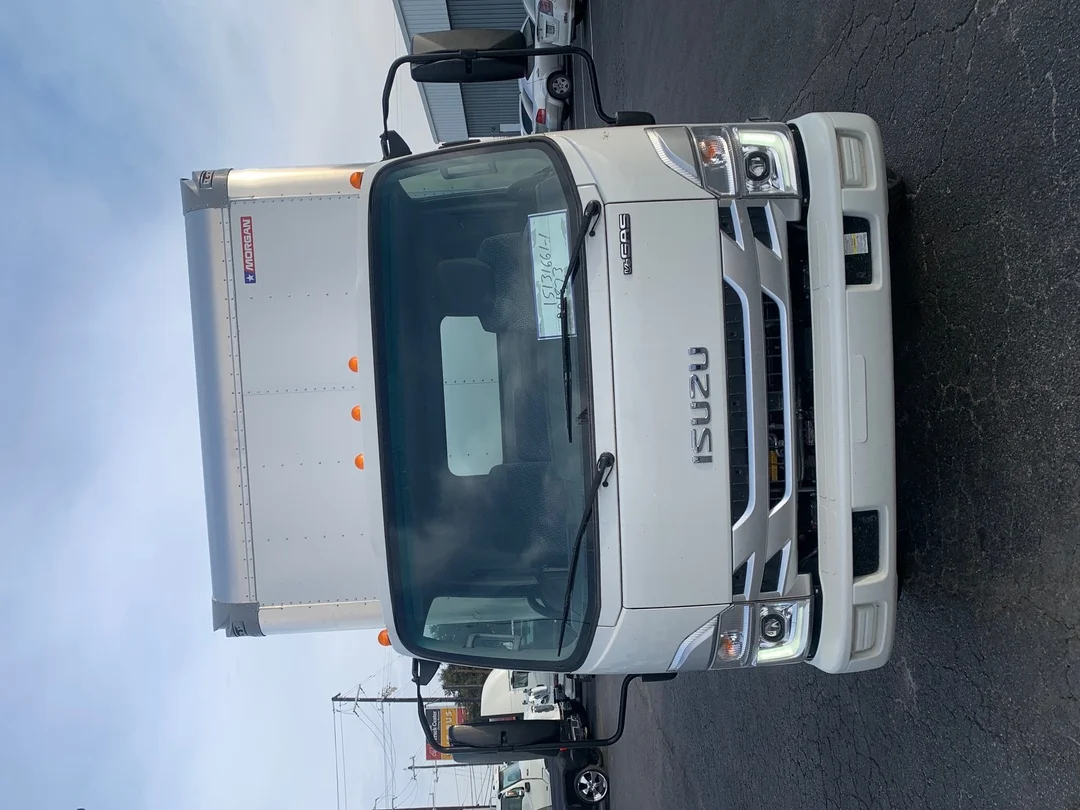 2024 Isuzu NRR - image 3