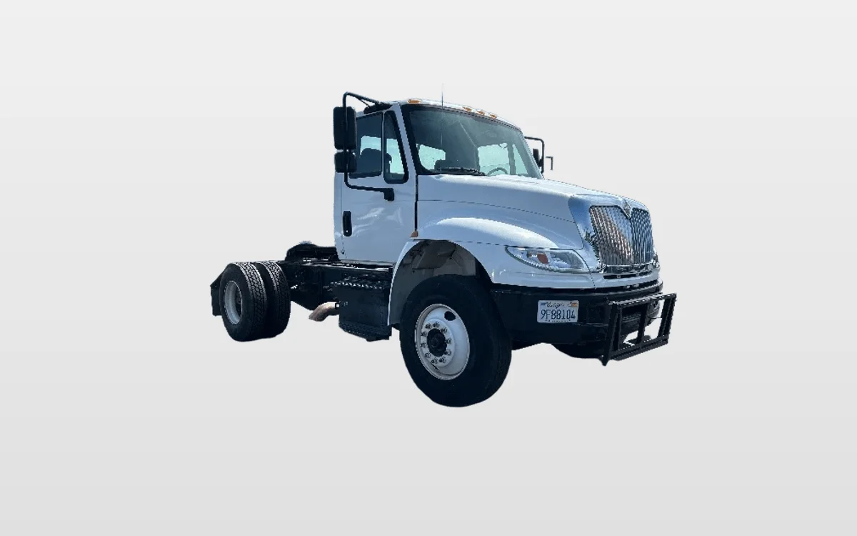 2019 International 4300 - image 1