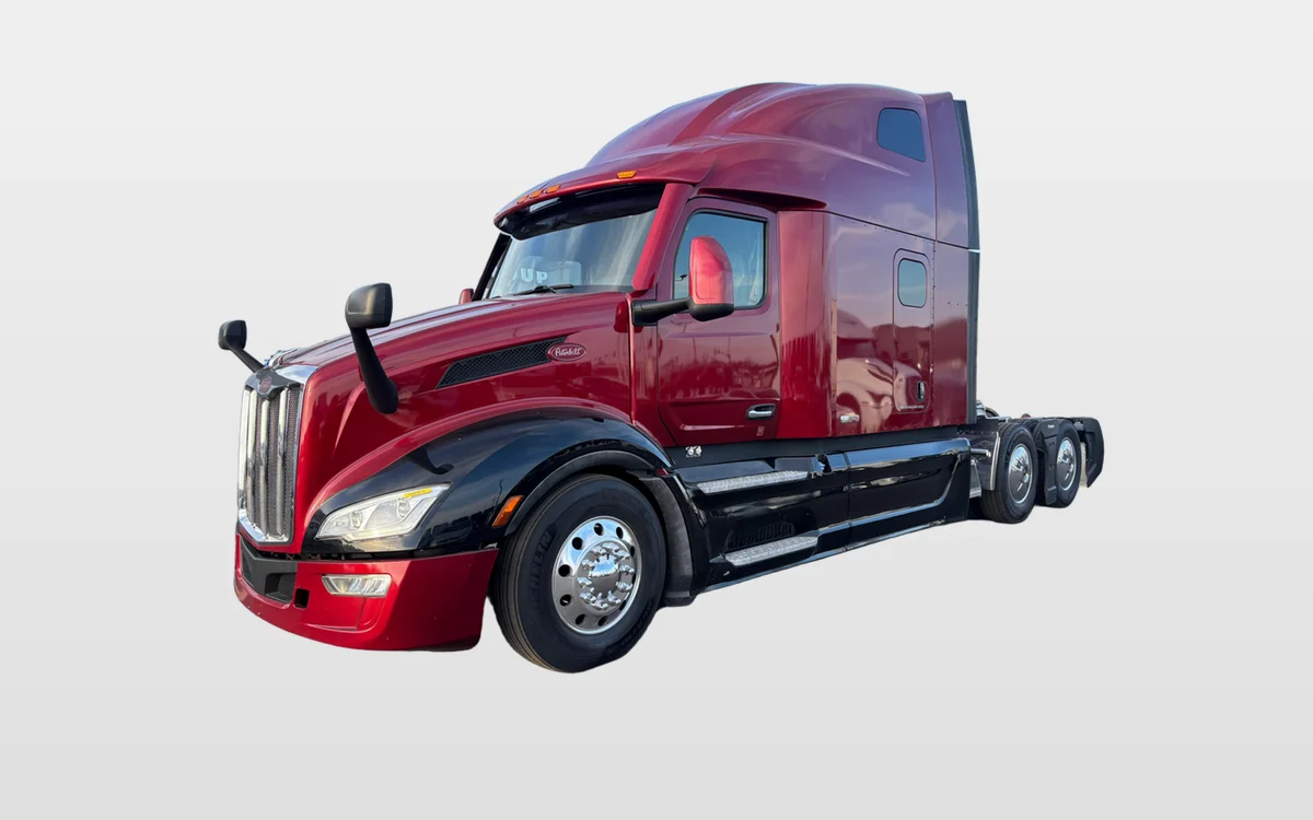 2023 PETERBILT 579 - image 1