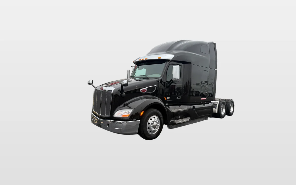 2021 PETERBILT 579 - image 1