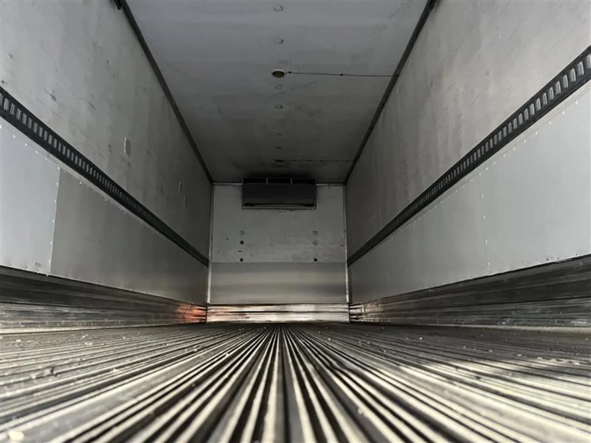 2019 Freightliner M2 106 in Beltsville, MD — photo 9