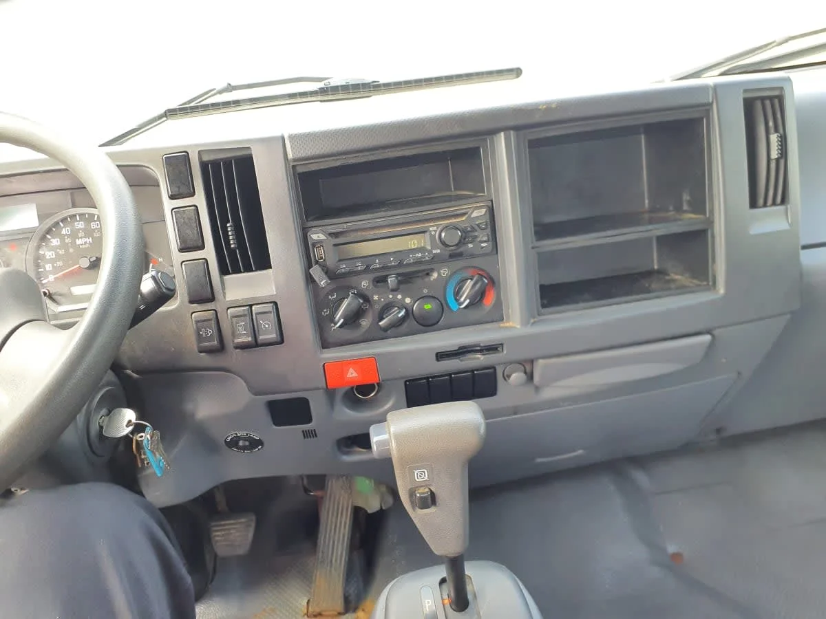 2020 Isuzu NQR - image 7