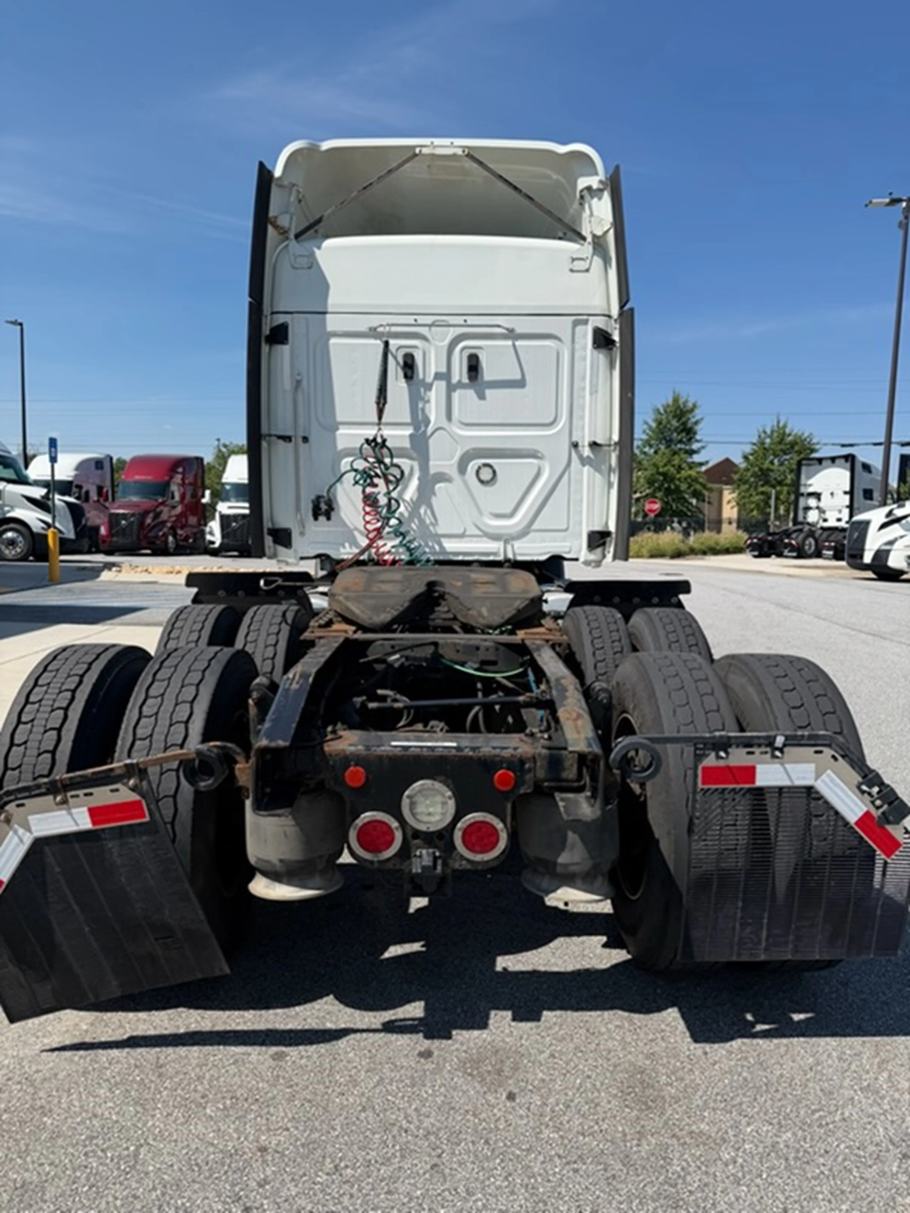 2020 Freightliner Cascadia in Savannah, GA — photo 4