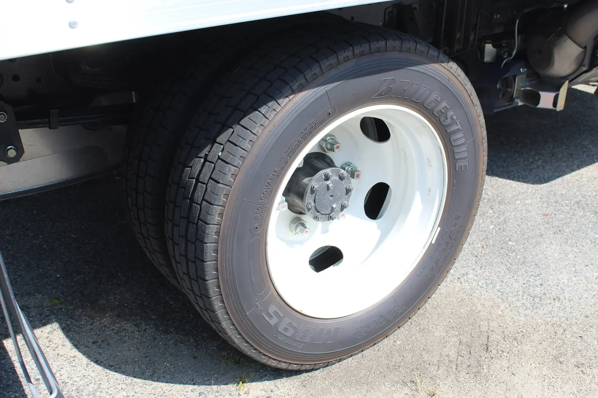 2024 Isuzu NRR - image 20