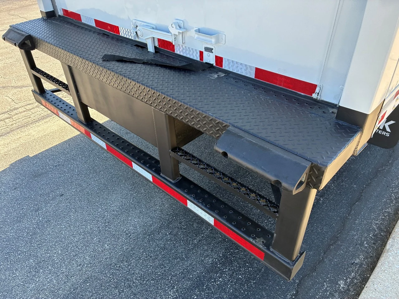 2025 Isuzu in Muncie, IN — photo 6