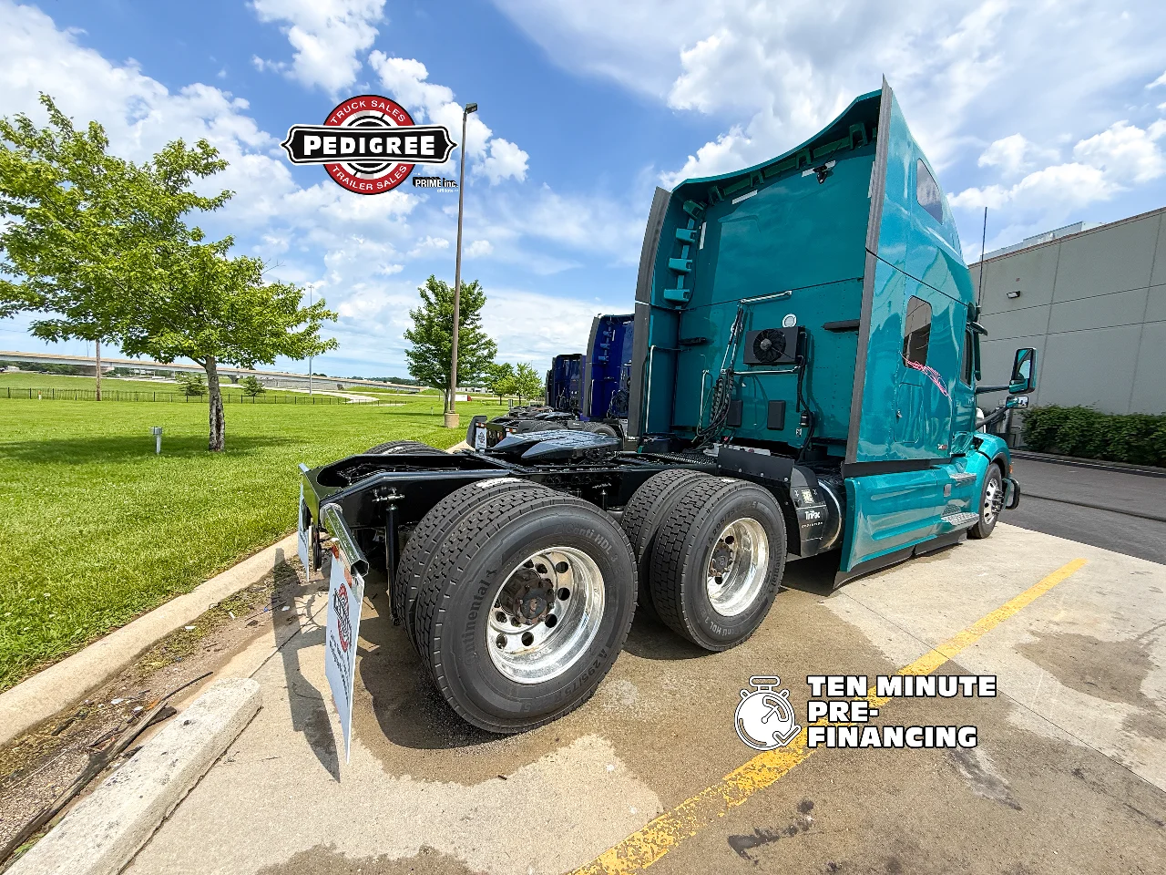 2024 Peterbilt 579 in Springfield, MO — photo 2