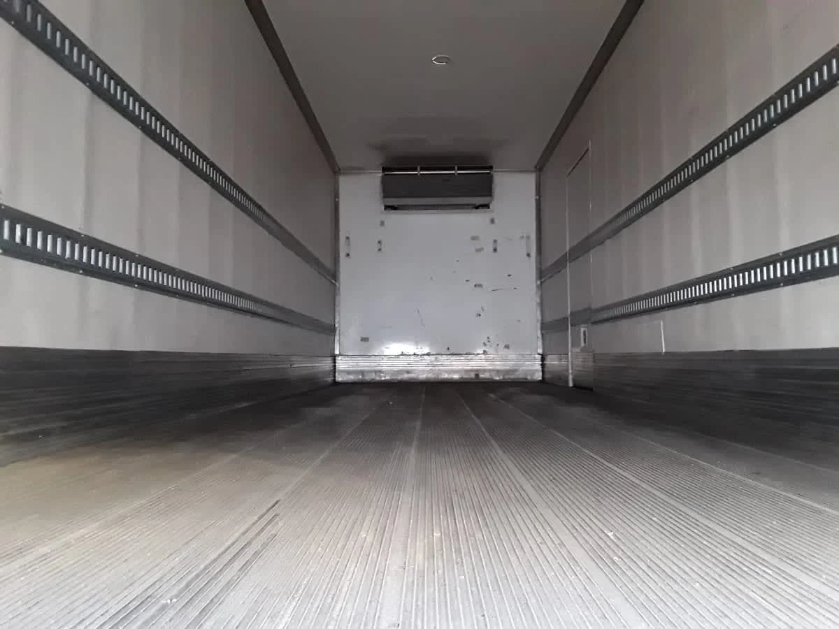 2019 International MV - image 9