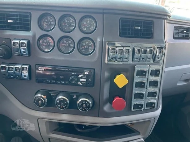2016 Peterbilt 567 in Missoula, MT — photo 14