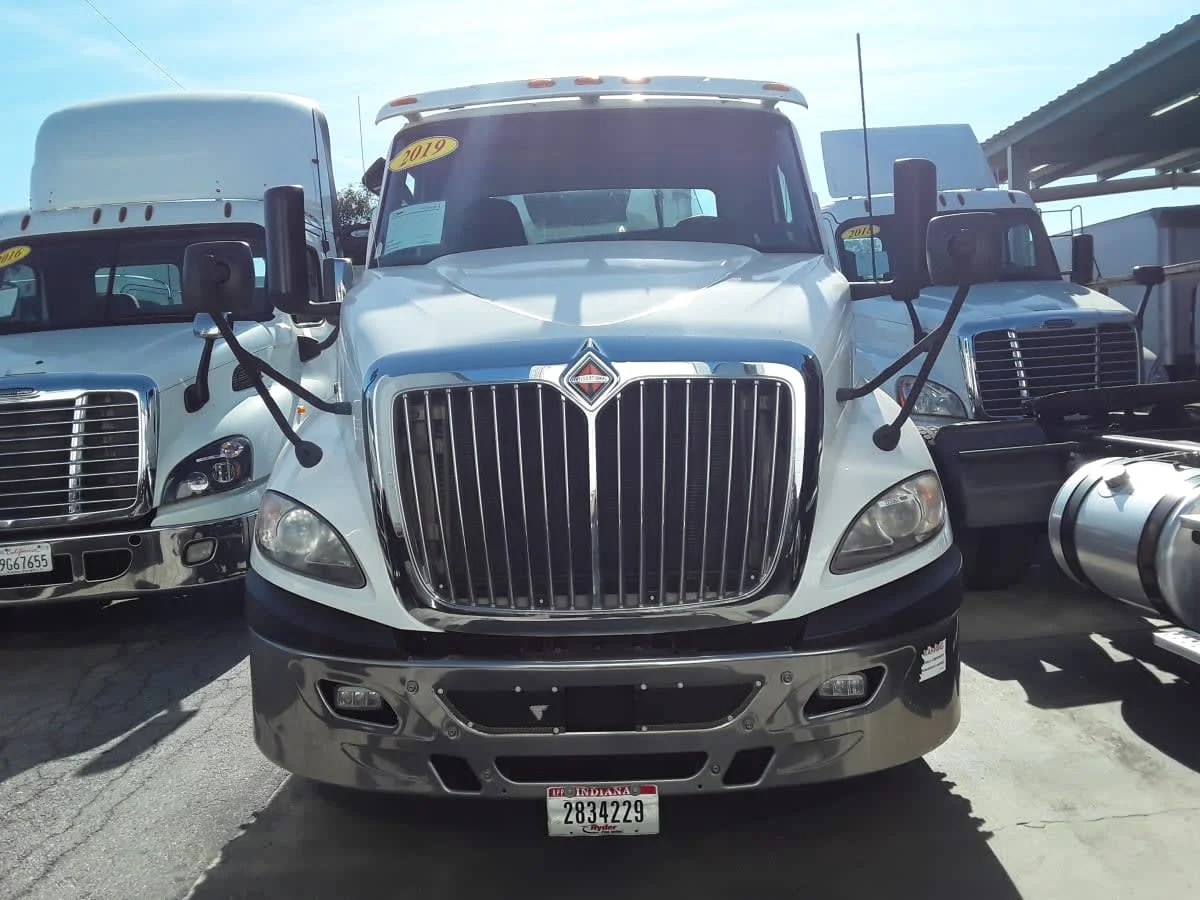 2019 International RH in Montebello, CA — photo 2