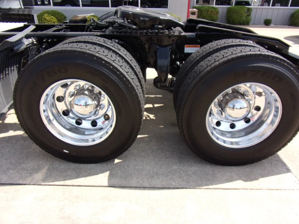 2022 Freightliner Cascadia - image 7