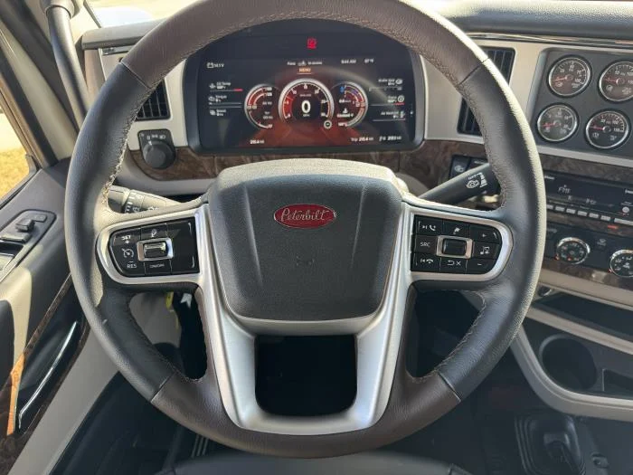 2026 Peterbilt 589 - image 13