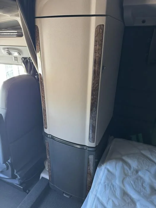 2026 Peterbilt 589 - image 22