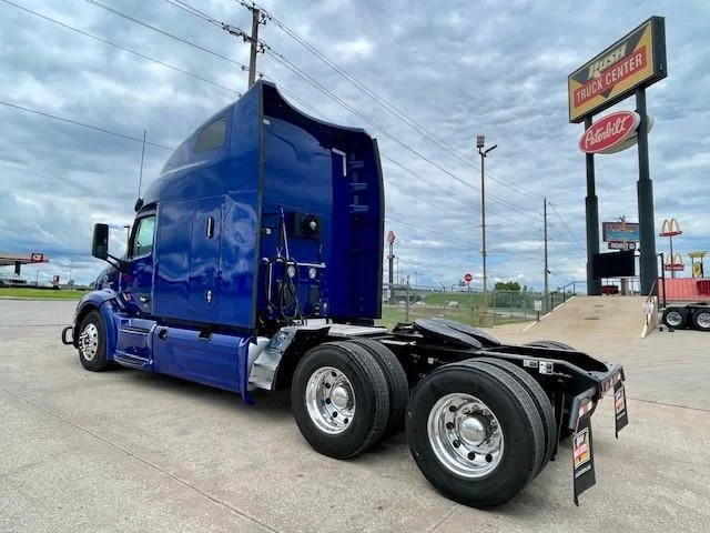 2022 Peterbilt 579 - image 6