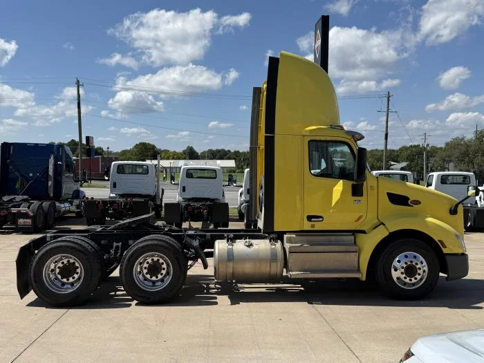 2021 Peterbilt 579 in Lowell, AR — photo 7