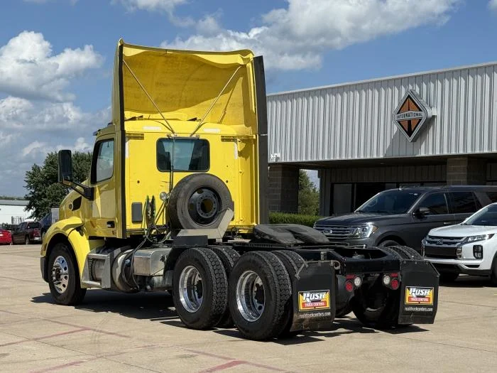 2021 Peterbilt 579 - image 4