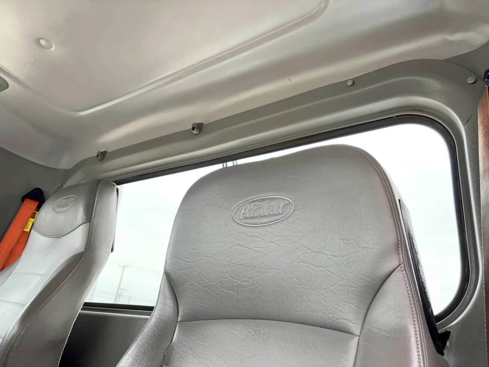 2014 Peterbilt 365 - image 20