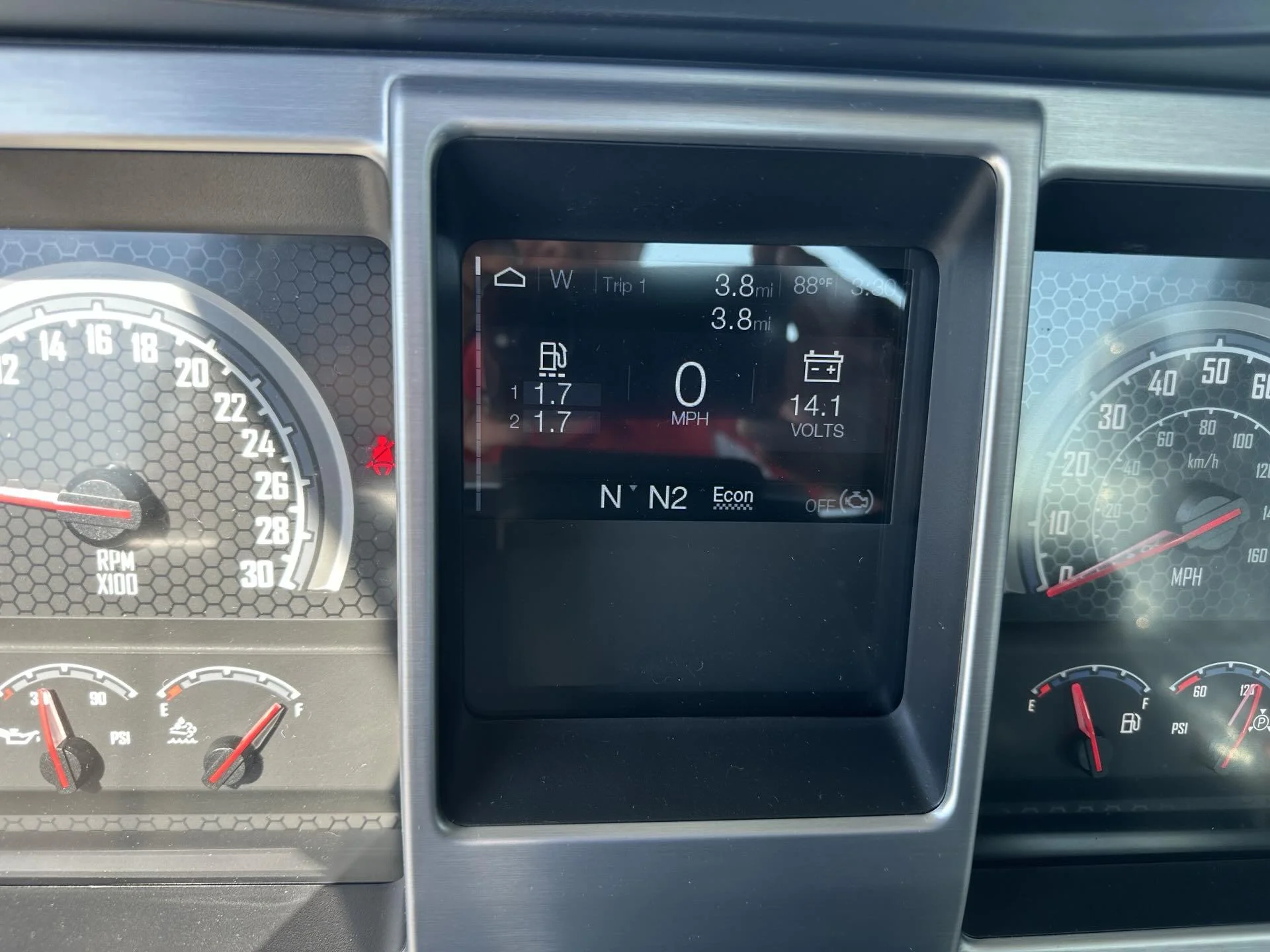 2026 Mack Pinnacle - image 9