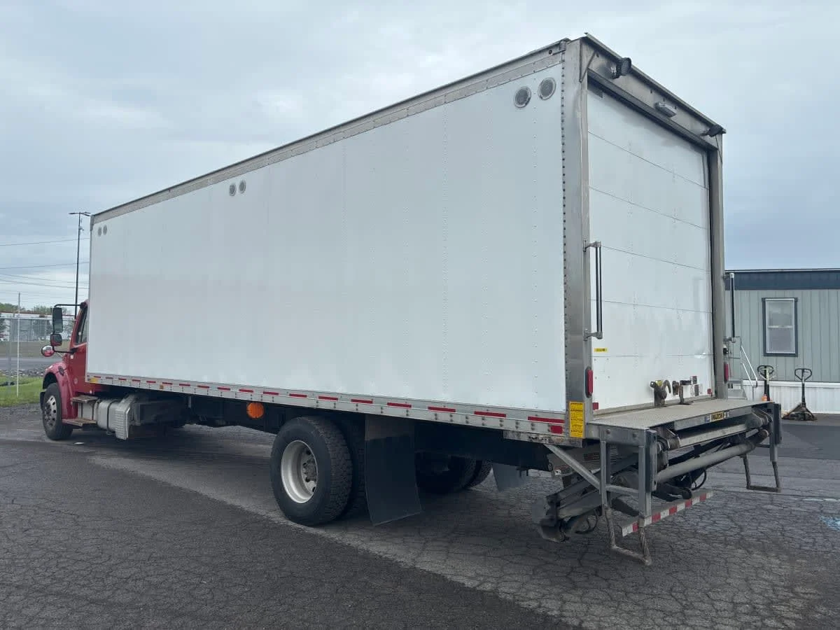 2022 Freightliner M2 106 in Syracuse, NY — photo 6
