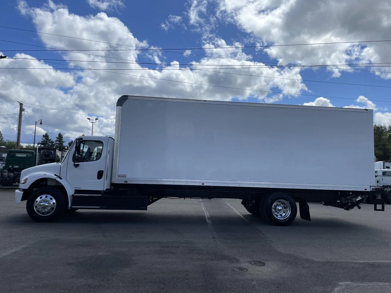 2024 Freightliner eM2 in Pacific, WA — photo 4