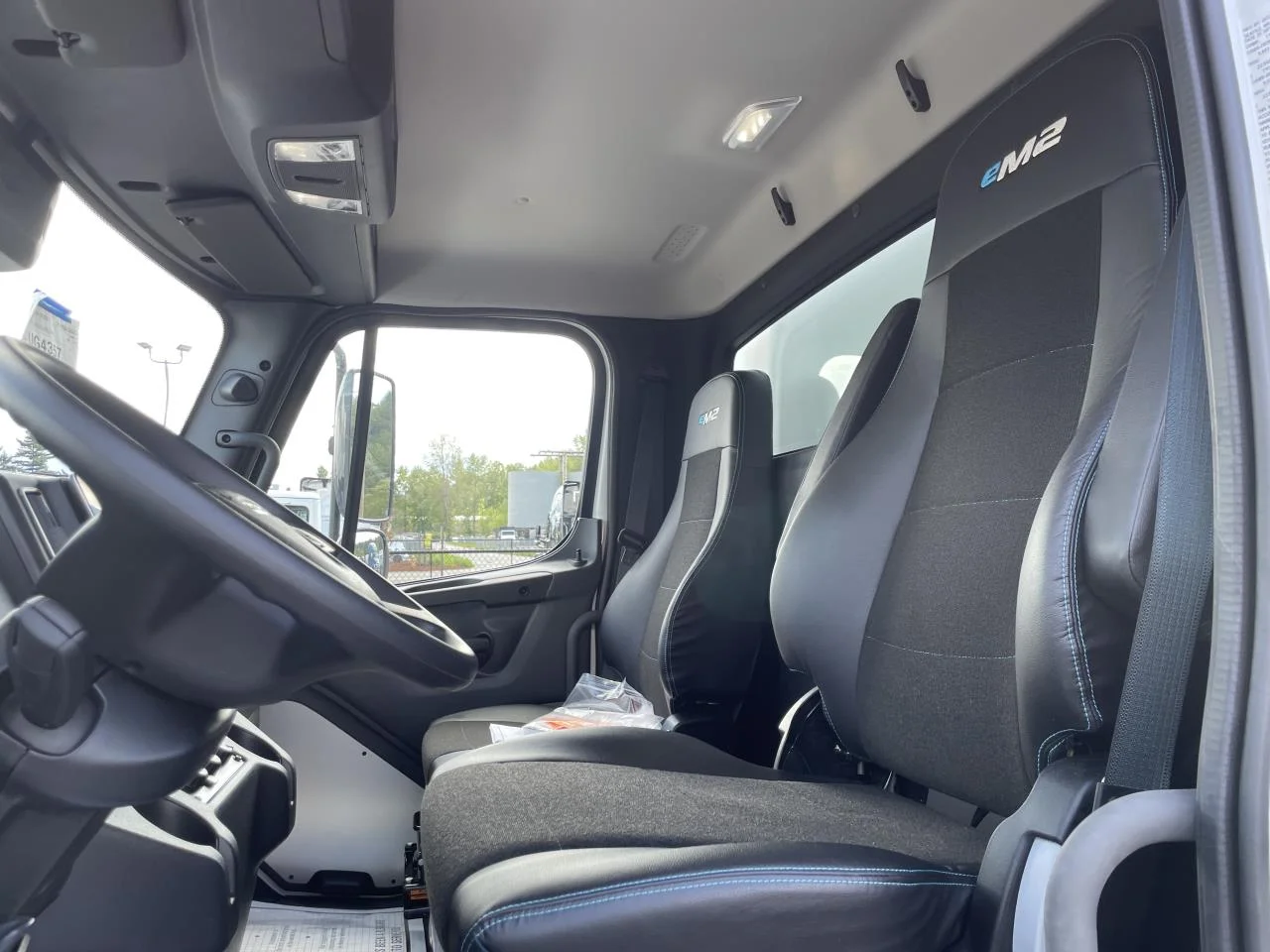 2024 Freightliner eM2 in Pacific, WA — photo 7