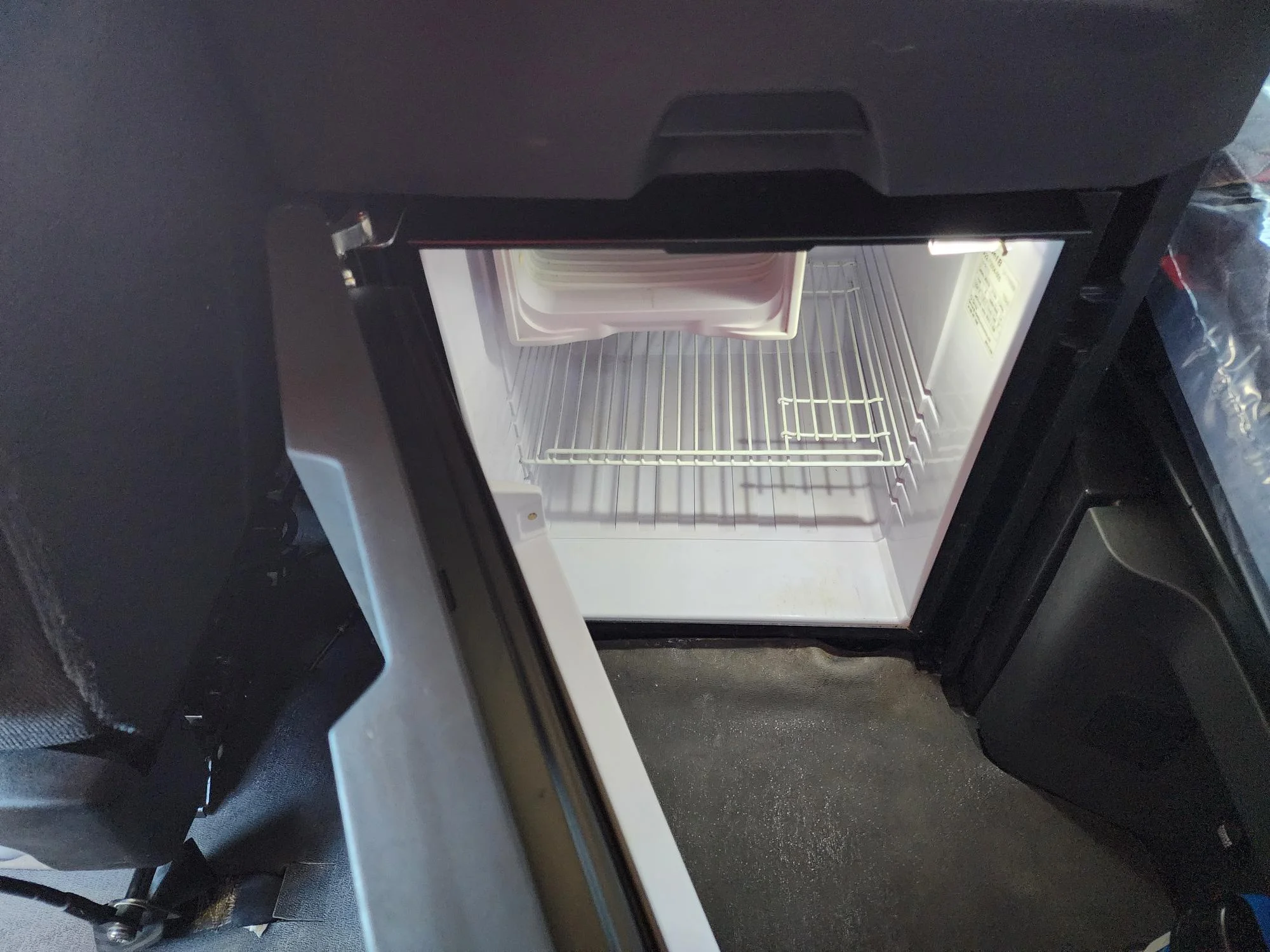 2020 Freightliner Cascadia in Fresno, CA — photo 13