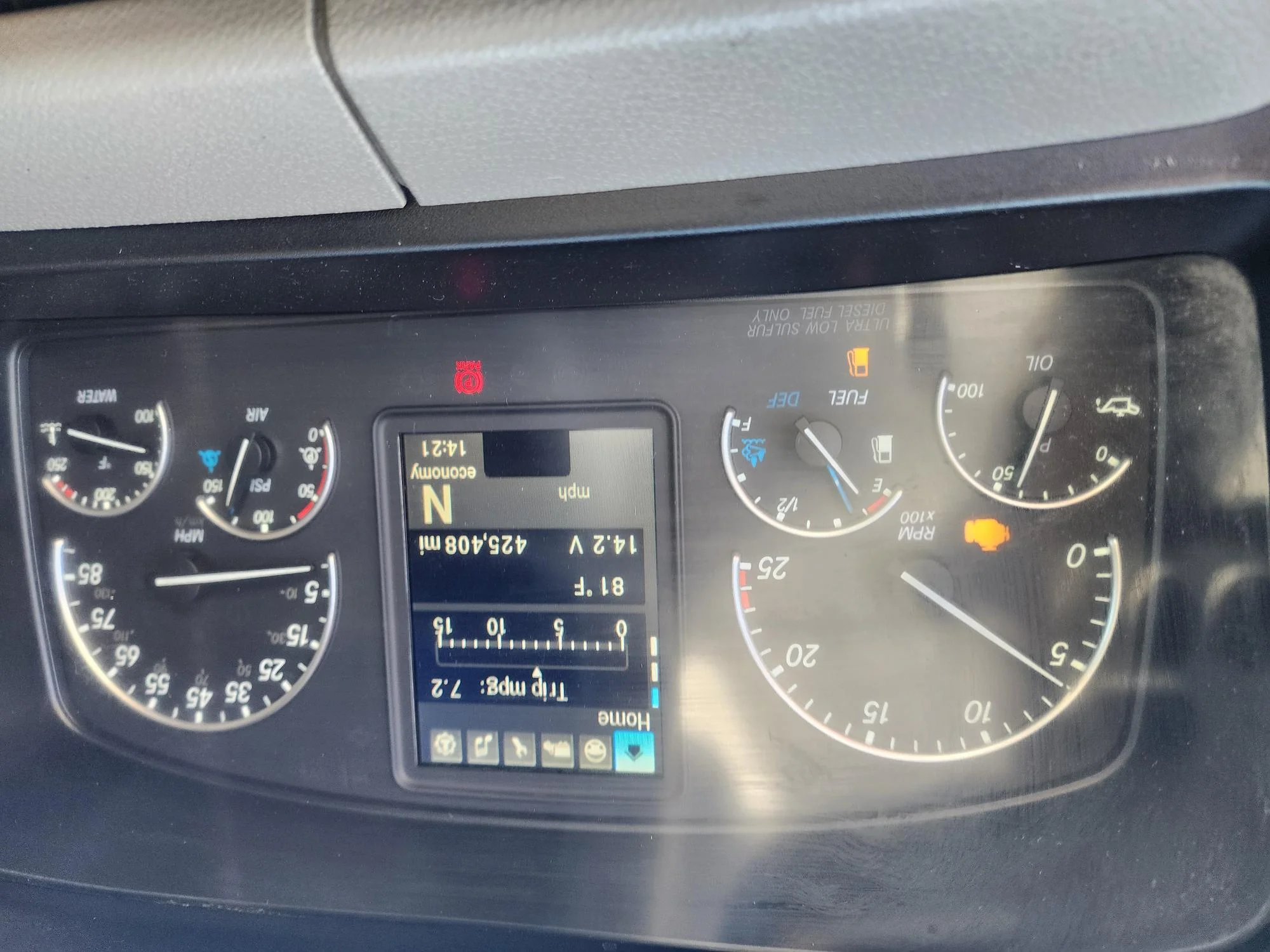 2020 Freightliner Cascadia in Fresno, CA — photo 15