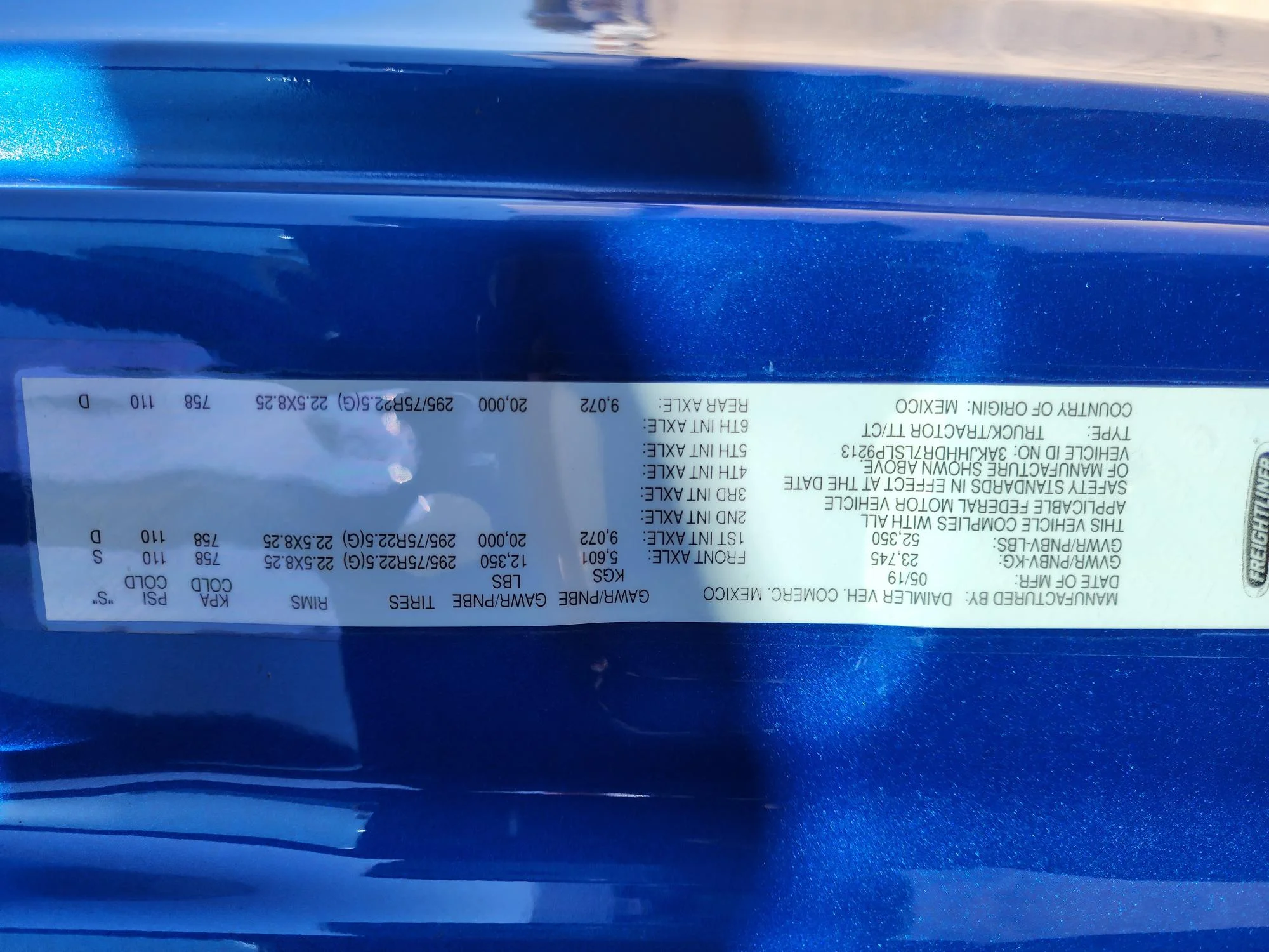 2020 Freightliner Cascadia in Fresno, CA — photo 22