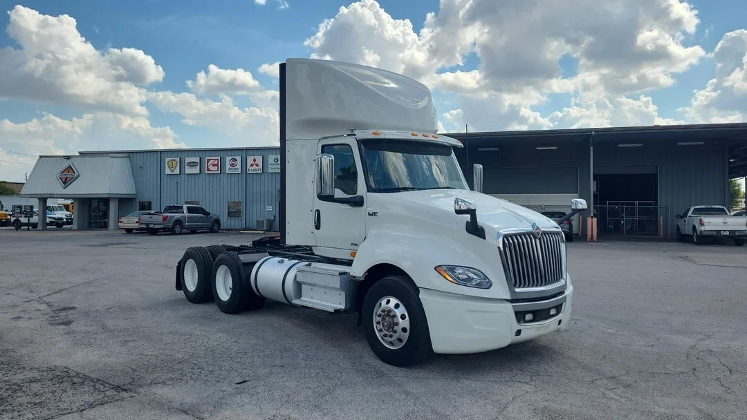 2019 International LT in Houston, TX