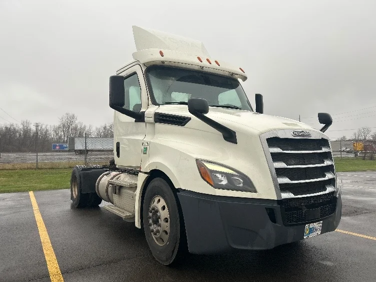 2019 Freightliner Cascadia in Elmira, NY