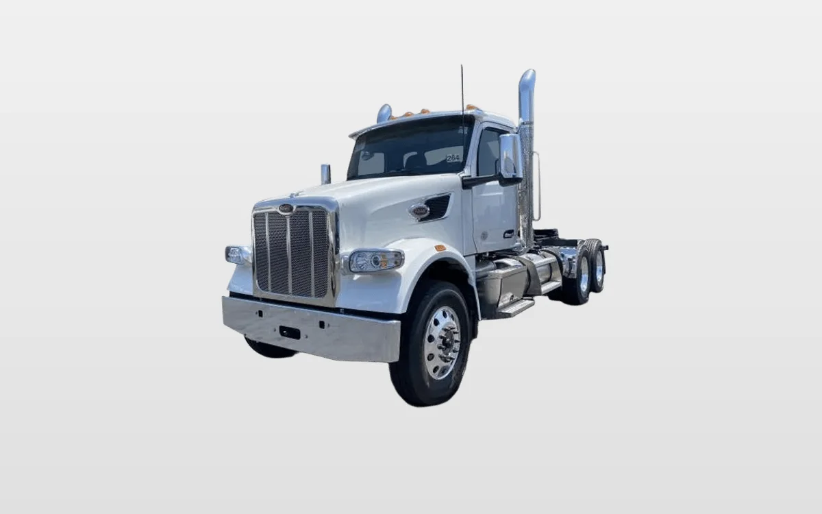 2025 Peterbilt 567 - image 1
