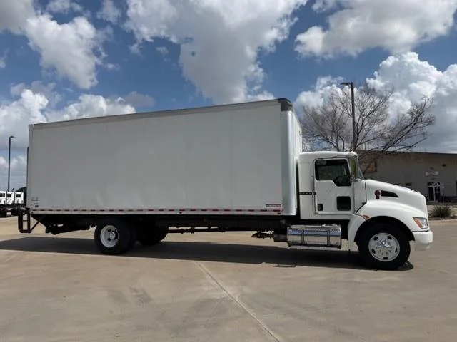 2022 Kenworth T270 - image 9