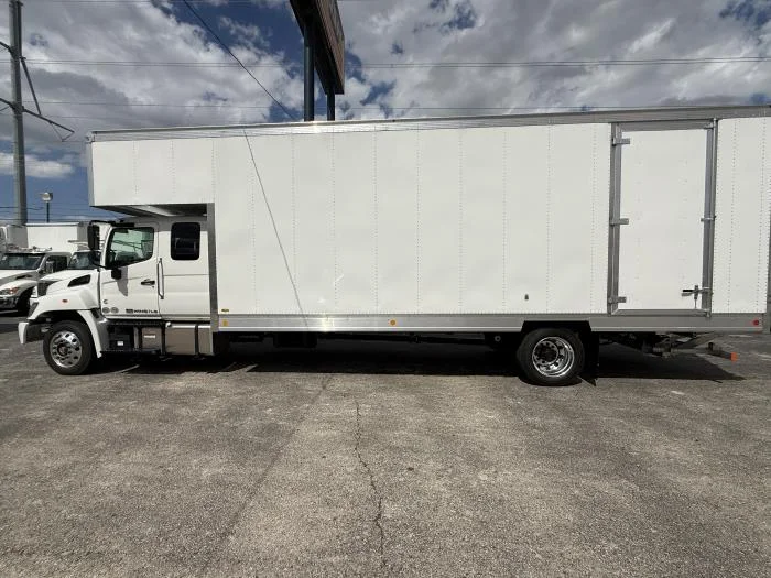 2026 Hino L6 in Dallas, TX — photo 3