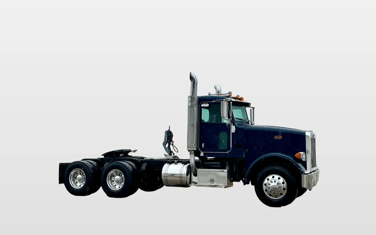 2008 Peterbilt - image 1