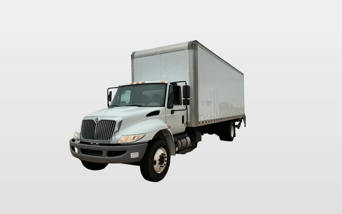 2018 International 4300 - image 1