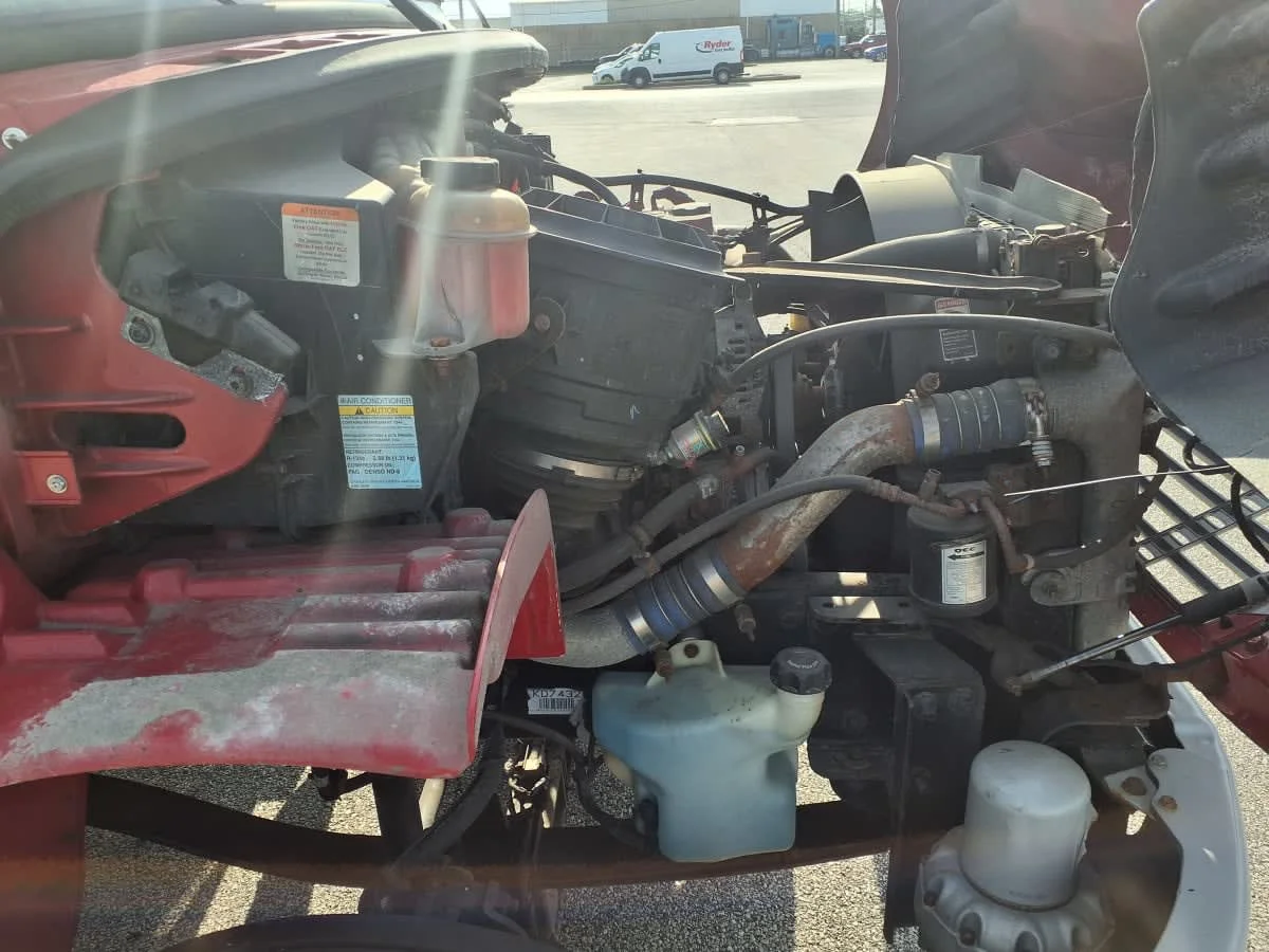2019 Freightliner M2 106 in Cleveland, OH — photo 10