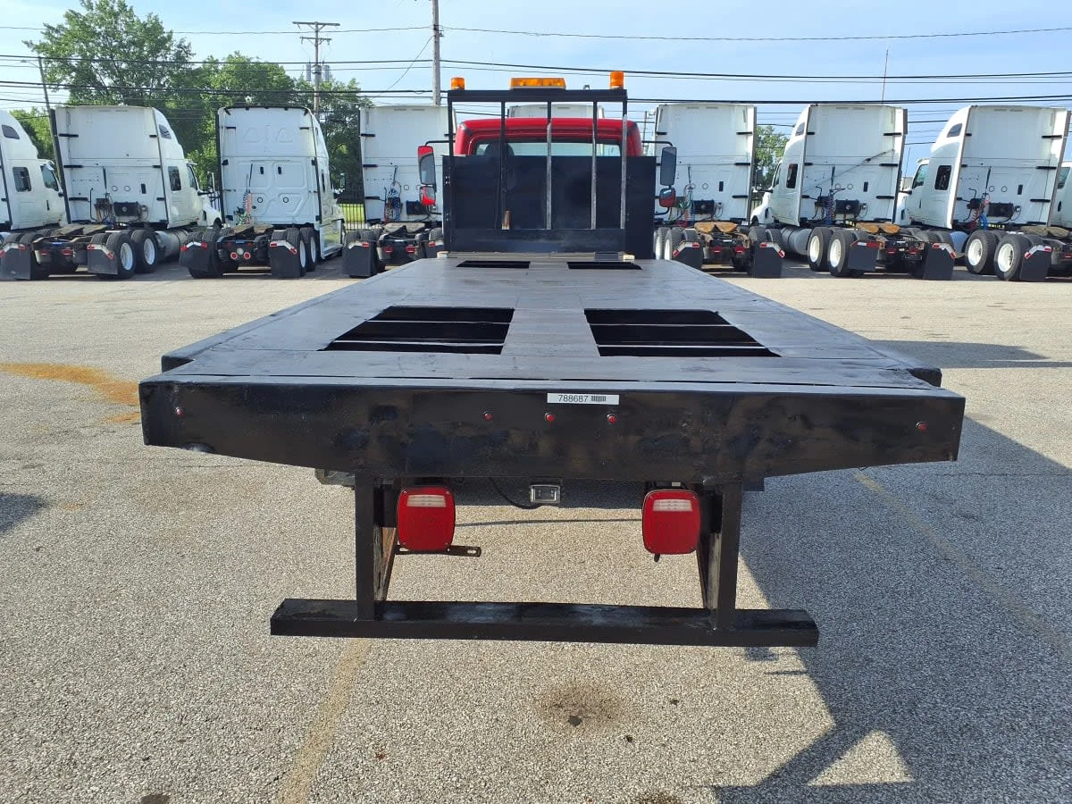 2019 Freightliner M2 106 in Cleveland, OH — photo 5