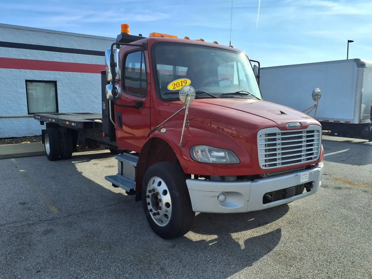 2019 Freightliner M2 106 in Cleveland, OH — photo 3