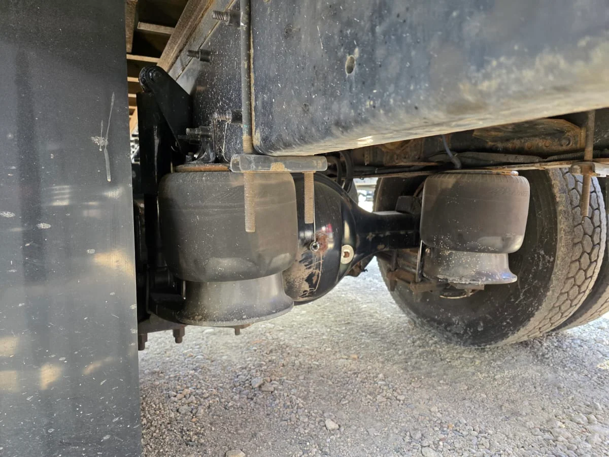 2018 Freightliner M2 106 - image 15