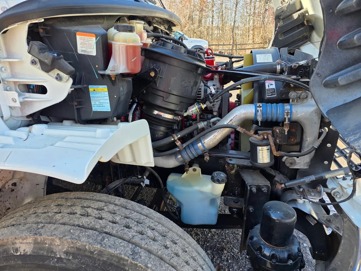 2018 Freightliner M2 106 - image 11