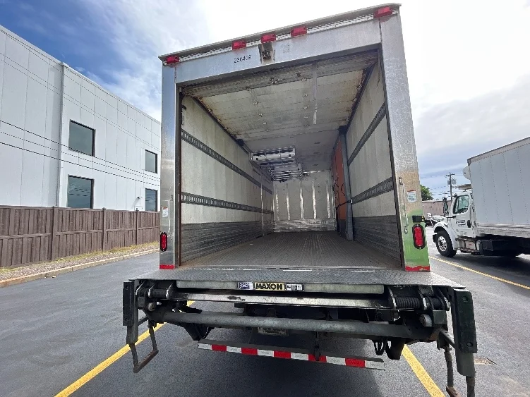 2019 Freightliner eM2 in Monmouth Junction, NJ — photo 8